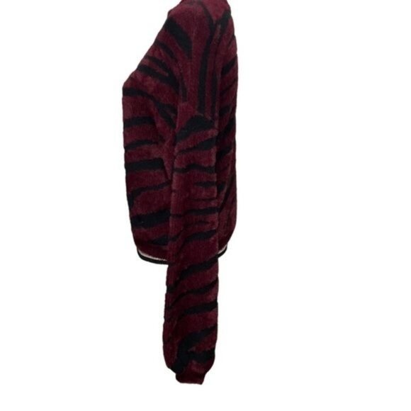 Bardot Womens Zebra Print Fuzzy Knit Crewneck Sweater Red & Black Balloon Sleeve - Picture 3 of 6